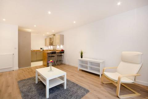 1 bedroom flat to rent, Kingston Road, Wimbledon, London, SW20