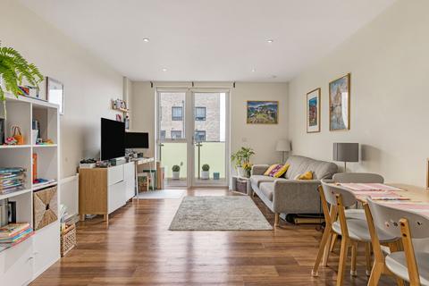 2 bedroom flat for sale, Stanley Road, Acton, W3