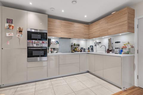 2 bedroom flat for sale, Stanley Road, Acton, W3