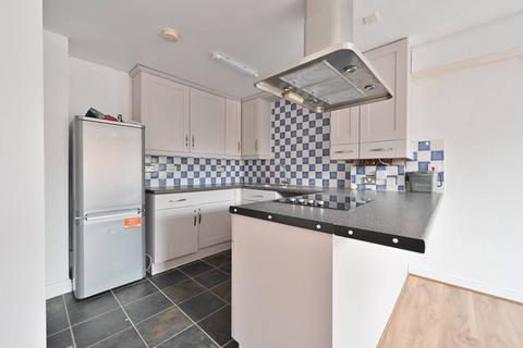 2 bedroom flat to rent, Cassio Apartments, WD17, Watford, WD17
