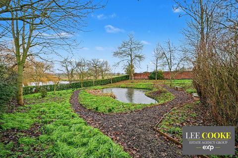 4 bedroom detached house for sale, Park Lane, Stafford ST19