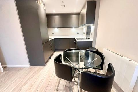 2 bedroom apartment to rent, Jesse Hartley Way, Liverpool
