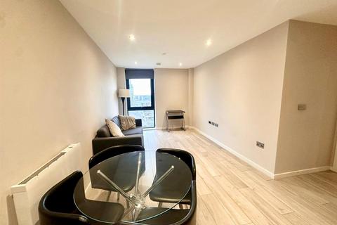 2 bedroom apartment to rent, Jesse Hartley Way, Liverpool