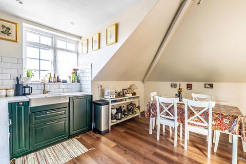 3 bedroom flat for sale, Flat 5, Hamptons, Park Road, Hadlow, Tonbridge, Kent