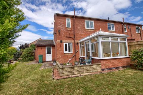 3 bedroom semi-detached house to rent, Emmetts Garden, Ingleby Barwick