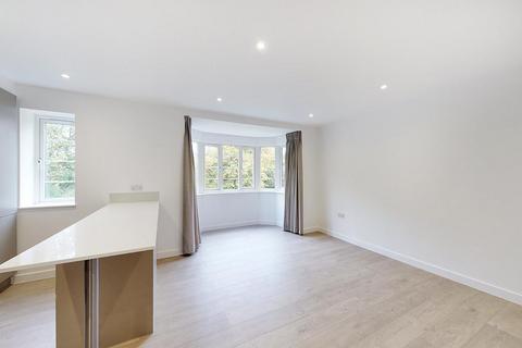 undefined, Crouch End Hill, London, Crouch End