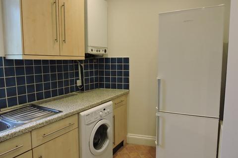 1 bedroom apartment to rent, Grosvenor Avenue, London