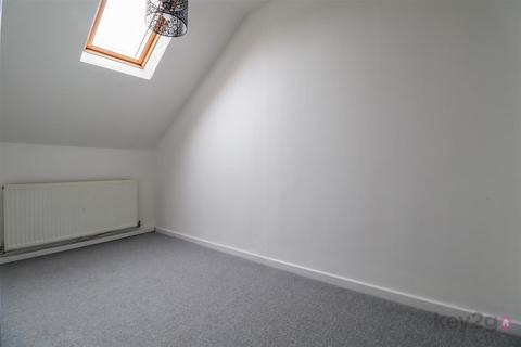 3 bedroom terraced house to rent, Osprey Gardens, Manor, S2