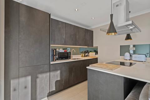 1 bedroom apartment for sale, Diggers Lane, Weybridge, KT13