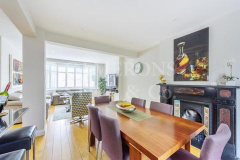 4 bedroom detached house to rent, Dollis Hill Avenue, NW2