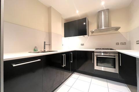 2 bedroom flat to rent, Waterside, Shirley, Solihull, West Midlands, B90