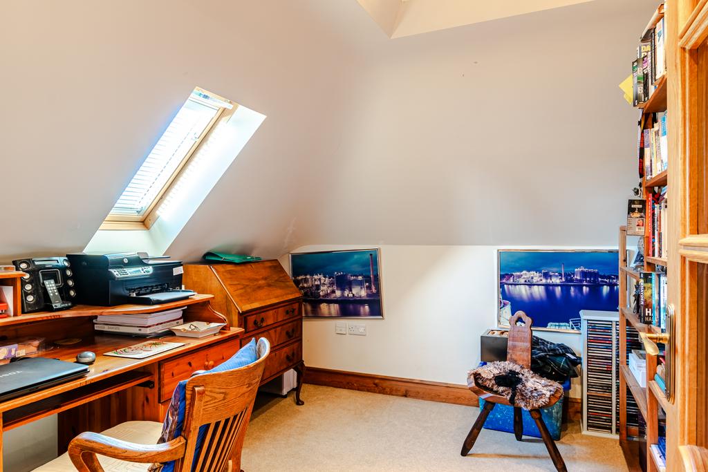 Bedroom4study