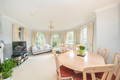 2 bedroom flat for sale, Southlands Drive, London SW19