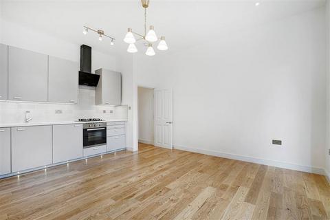 1 bedroom flat to rent, Queensborough Terrace, London W2