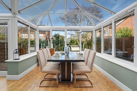 3 bedroom detached house for sale, Homefield Drive, Rainham