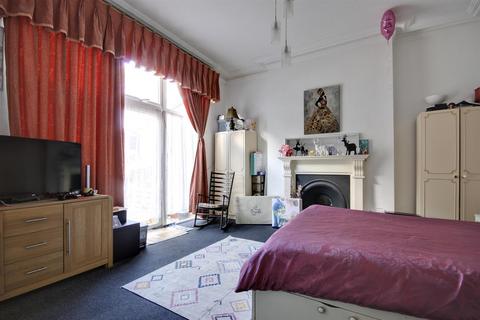 10 bedroom semi-detached house for sale, Newland Park, Hull