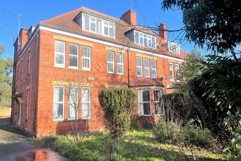undefined, Newland Park, Hull