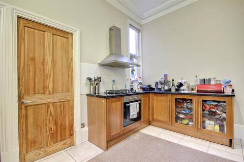 undefined, Newland Park, Hull