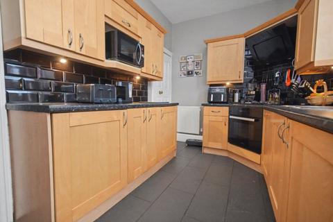 2 bedroom terraced house for sale, Foljambe Street, Wakefield, West Yorkshire