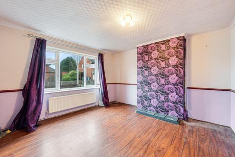3 bedroom semi-detached house for sale, Severn Road, Ashton-in-makerfield, Wigan, Greater Manchester. WN4 8UE