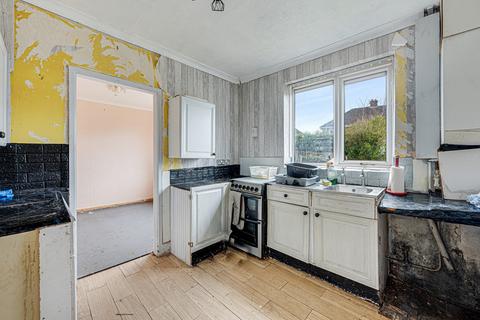 3 bedroom semi-detached house for sale, Severn Road, Ashton-in-makerfield, Wigan, Greater Manchester. WN4 8UE