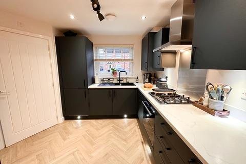 3 bedroom semi-detached house for sale, Granary Square, Aspull, Wigan, WN2