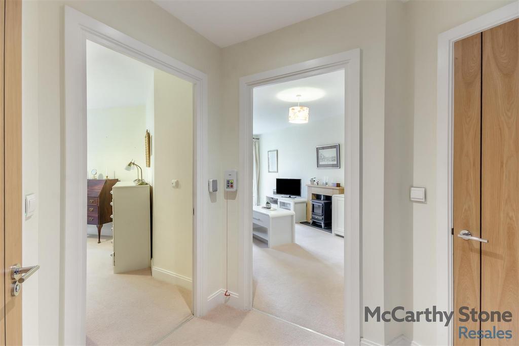 8675812-interior05.jpg