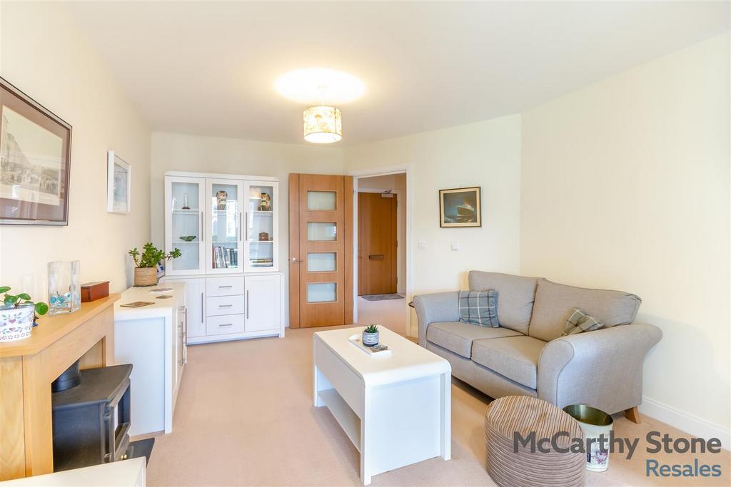 8675812-interior10.jpg