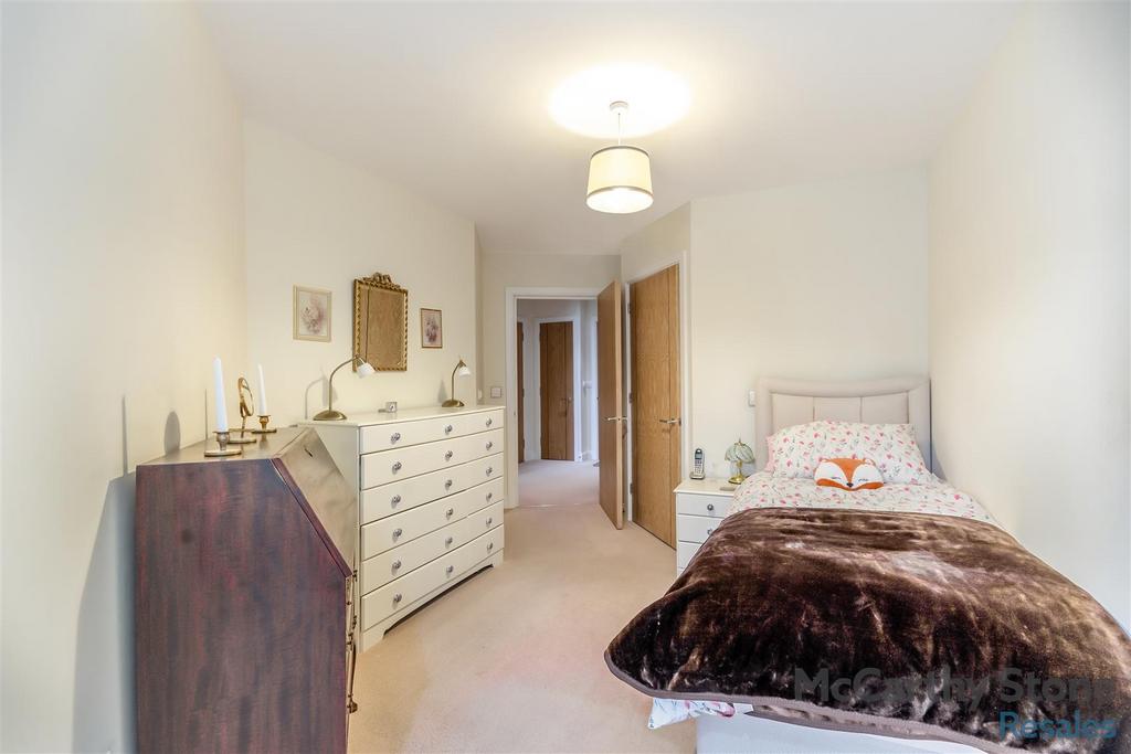 8675812-interior02.jpg