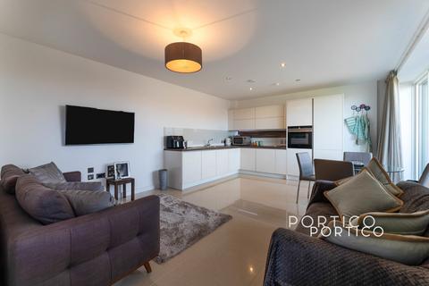 2 bedroom flat to rent, Peloton Avenue, London, E20