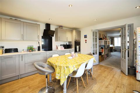4 bedroom end of terrace house for sale, Alver Green, Bideford, Devon