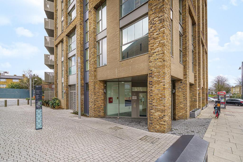 Exterior 2.jpg