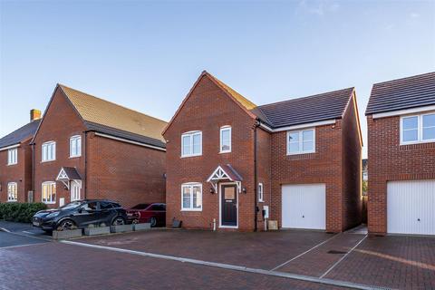 3 bedroom detached house for sale - Tedder Gardens, Bowerhill, Melksham