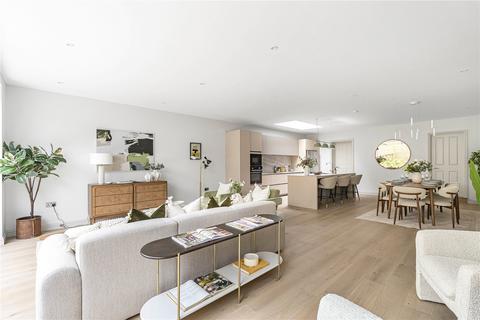 6 bedroom semi-detached house for sale, Broughton Road, London, W13