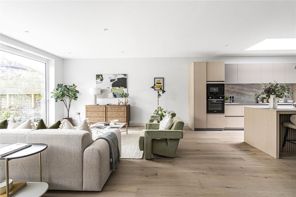 Living Room/Kitchen