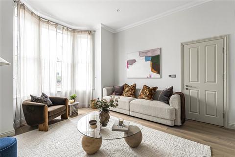 6 bedroom semi-detached house for sale, Broughton Road, London, W13