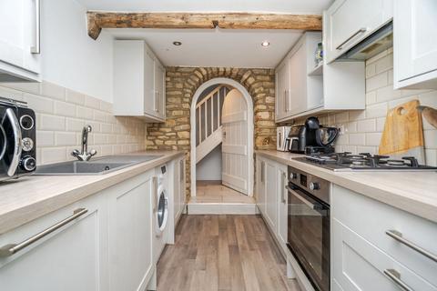 2 bedroom end of terrace house for sale, Wharf Lane, Old Stratford, Milton Keynes, MK19