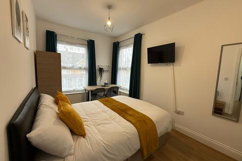 undefined, Chapel Road, Hounslow TW3