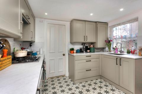 2 bedroom flat to rent, Ventnor Villas, Hove, BN3