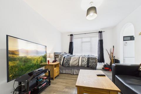 undefined, Rowe Court, Grovelands Road, Reading, RG30