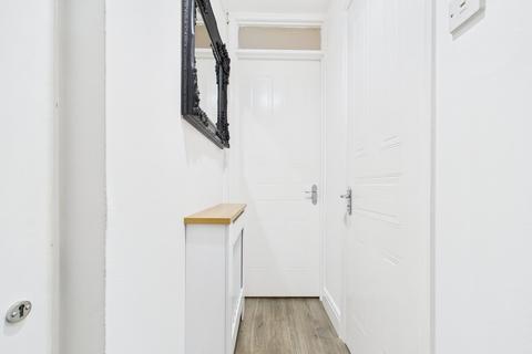 undefined, Rowe Court, Grovelands Road, Reading, RG30