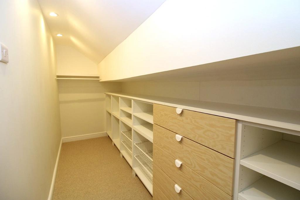 Walk in wardrobe