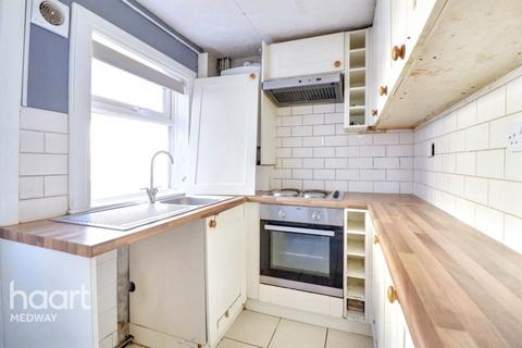 2 bedroom terraced house for sale, Richard Street, Rochester