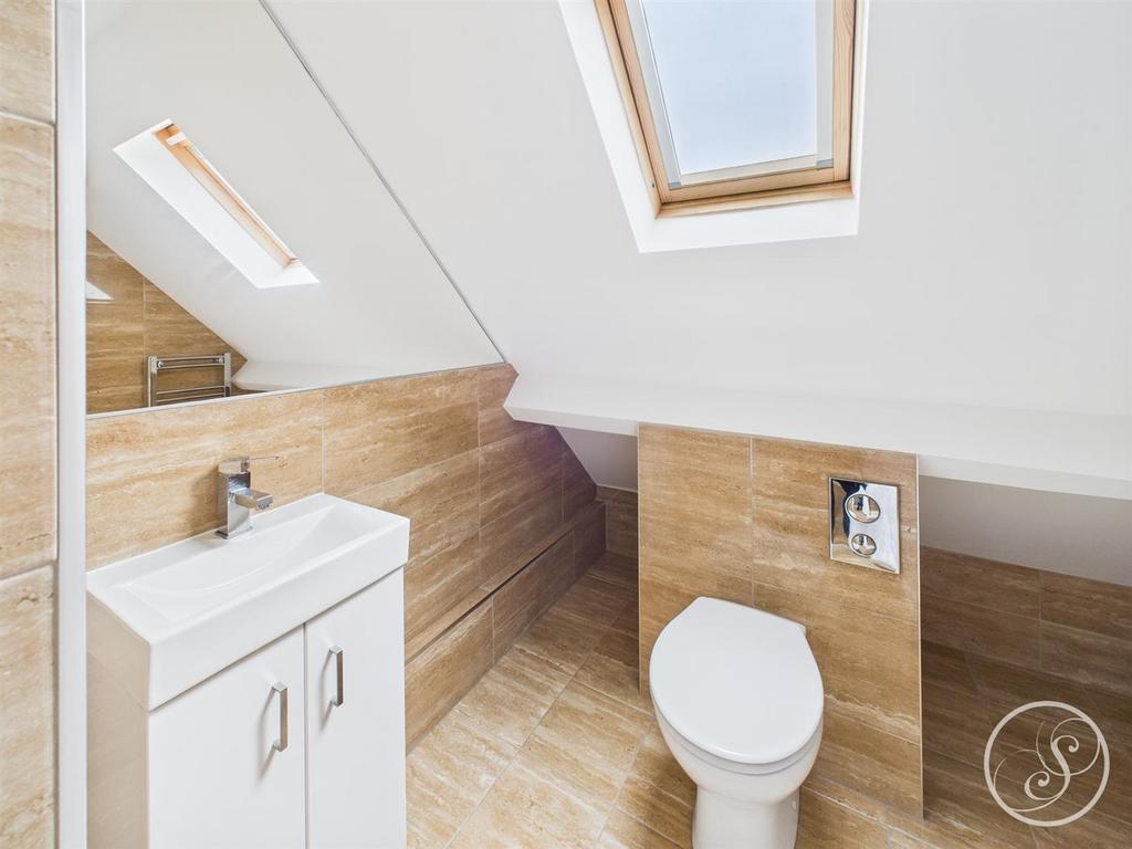 CAM02071 G0-PR0818-STILL001.jpg