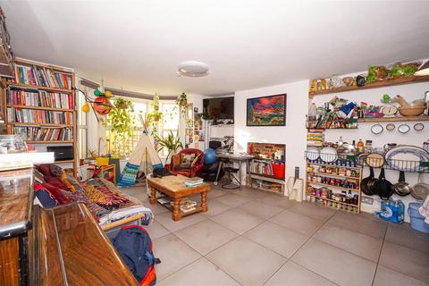 2 bedroom flat for sale, Marina, St. Leonards-On-Sea