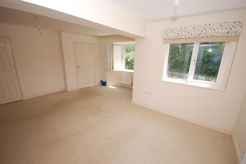 3 bedroom detached house to rent, Kingfishers Reach, Leamington Spa