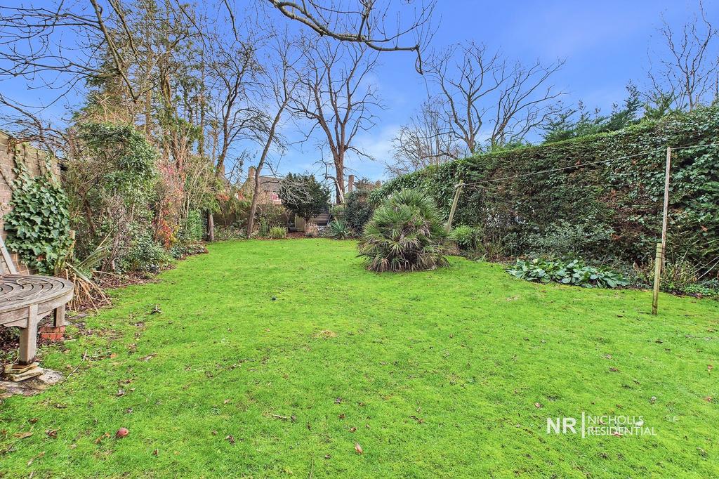 Garden Extra Photo 2