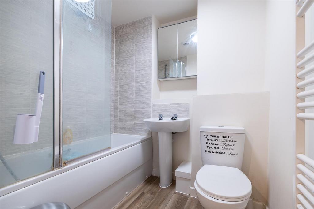 Family bathroom