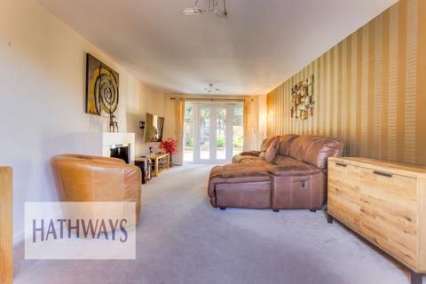 5 bedroom detached house for sale, Poppy Field Avenue, Llantarnam, NP44