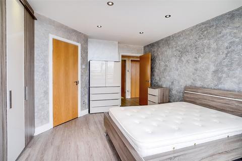 2 bedroom flat to rent, Gerry Raffles Square London E15